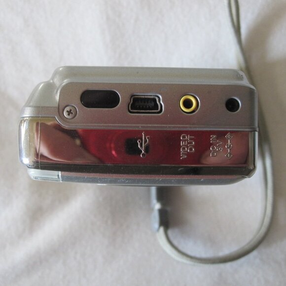 FujiFilm Finepix A610 Digital Camera: 6.3mp, Tested & Works, w/ memory card - Picture 3 of 7